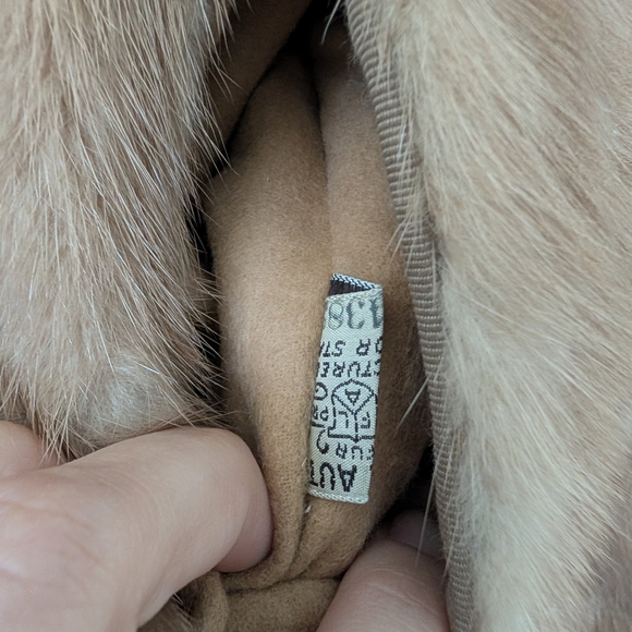 Littmin's Furs Milwaukee Mink Fur Coat - Picture 6 of 11